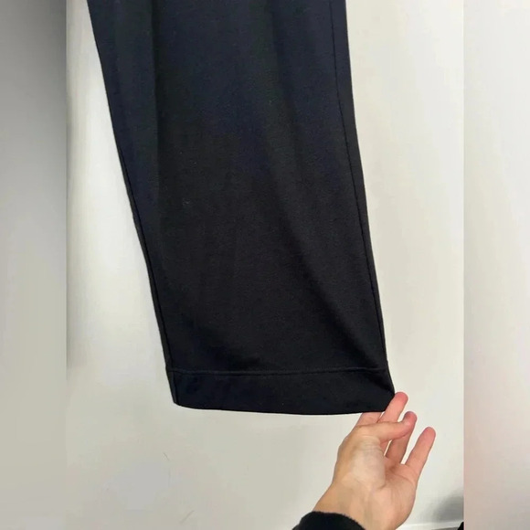 Nike wide leg elastic waistband relax fit jogger pant - Picture 5 of 9